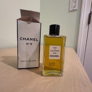 RARE Vintage 1960s Chanel No. 5 – Boxed with Original Woolworth Sticker